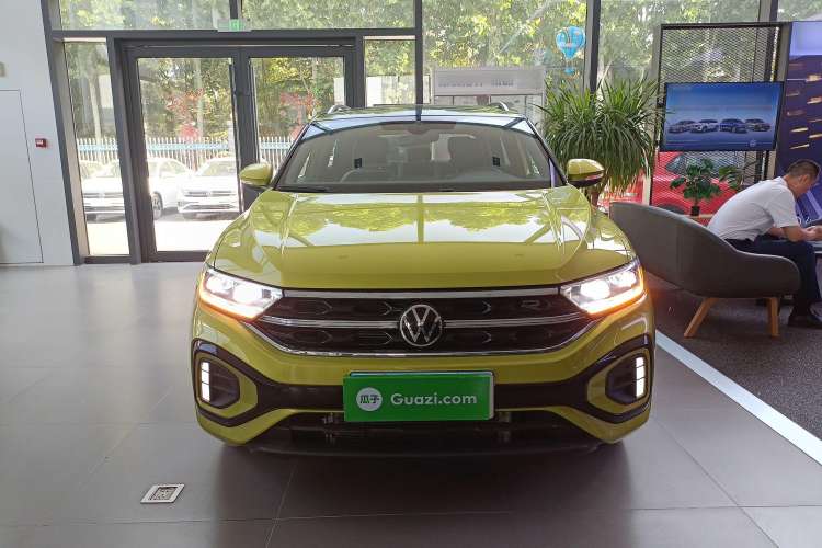 Used Volkswagen T-ROC 2023 300TSI DSG Two-Wheel Drive Starlight Edition