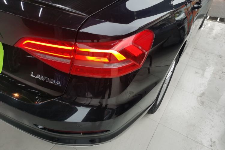Used Volkswagen Lavida 2019 1.5L Automatic Comfort Edition China VI Standard Right Rear Taillight