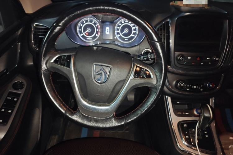 Used Baojun 560 2016 1.8L iAMT Luxury Model Steering Wheel
