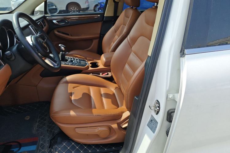 Used Zotye SR9 2017 2.0T Manual "Ultimate Light" Edition
