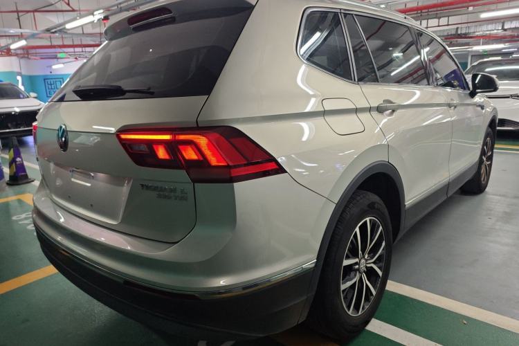 Used Volkswagen Tiguan L 2018 Facelift 330TSI Automatic Two-Wheel Drive Luxury Edition
