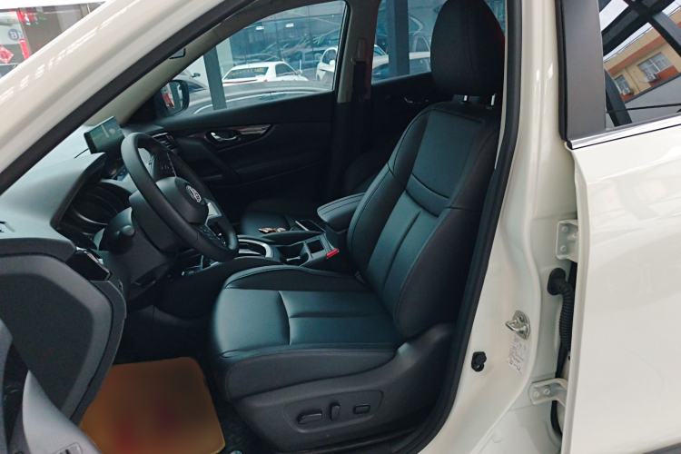 Used Nissan X-Trail 2025 Honor 2.0L Two-Wheel Drive Leading Edition Left Front Seat