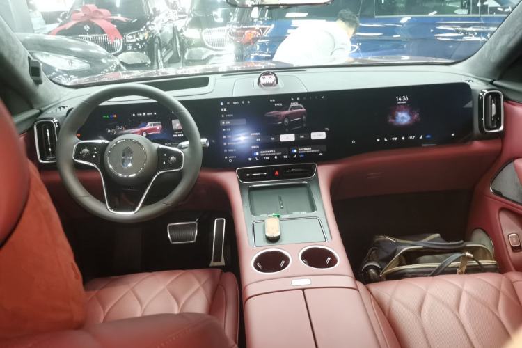 Used Hima AITO M8 2025 Extended-Range Max+ Version 53.4 kWh 5-Seater Edition
