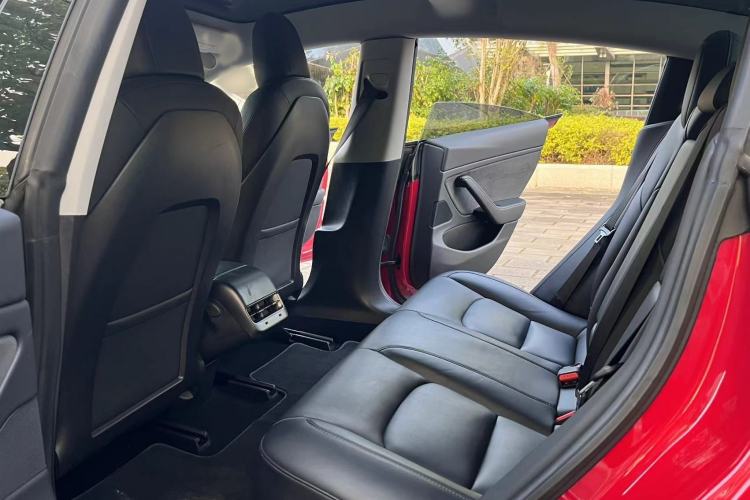 Used Tesla Model 3 2019 Long-Range Rear-Wheel-Drive Version