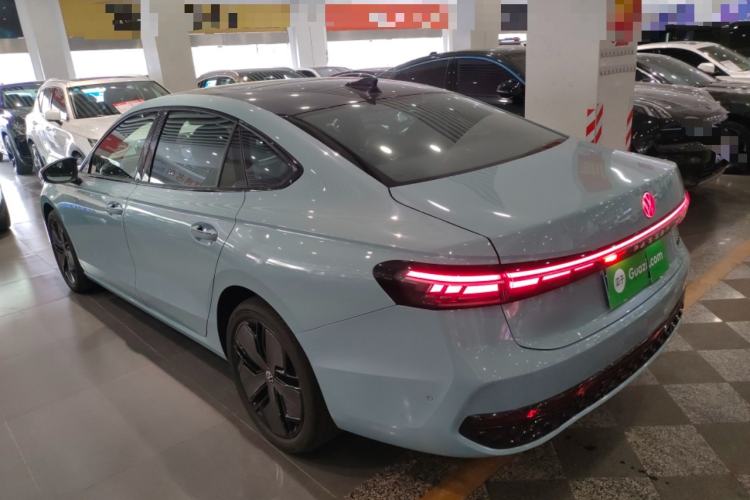 Used Volkswagen Passat 2025 Pro 380TSI Starry Dragon Luxury Edition
