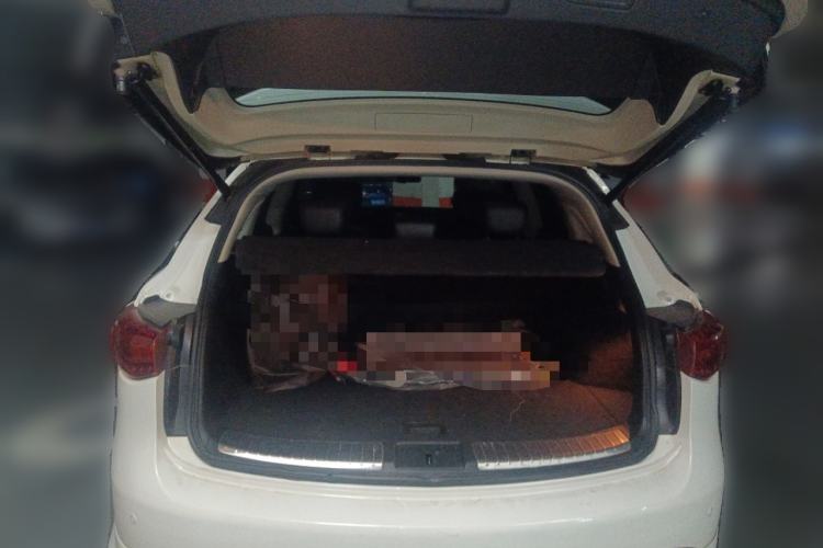 Used Infiniti FX 2011 FX35 Standard Edition Trunk