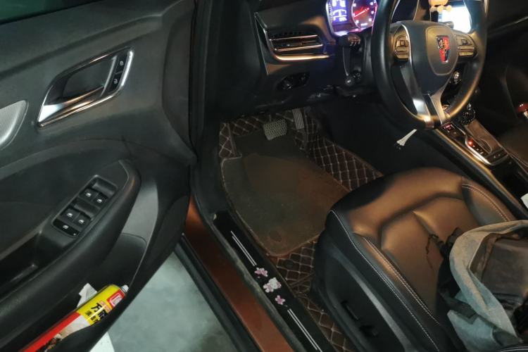 Used Roewe RX3 2018 1.6L CVT Flagship Edition Driver Seat