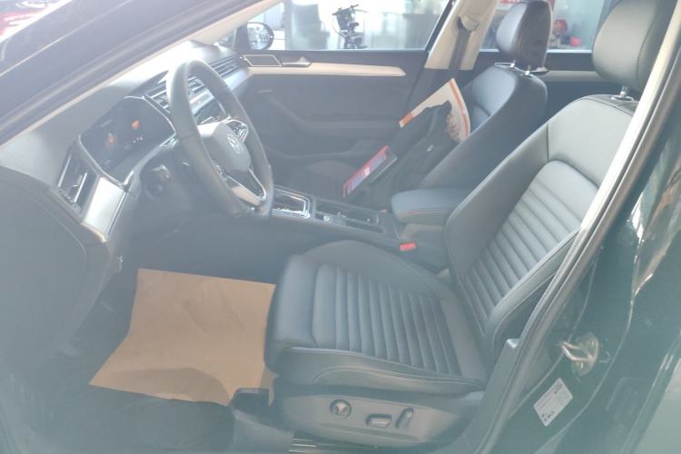 Used Volkswagen Magotan 2025 Zhongxiang Version 280TSI DSG Comfort Edition