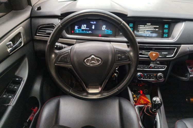 Used CHANGAN KAICHENG Oushang A600 2016 1.5L Manual Luxury 7-Seater