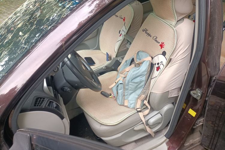 Used Geely Auto Emgrand 2014 Sedan 1.5L CVT Elite Model Left Front Seat