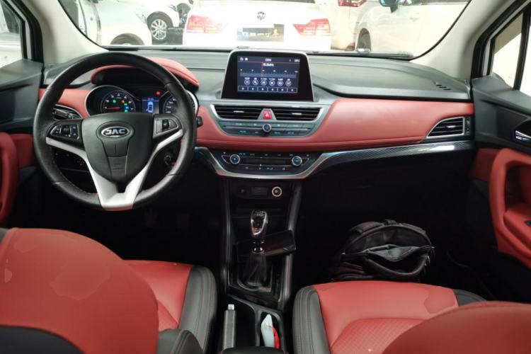 Used JAC Group Refine S3 2017 1.5L Manual Luxury Smart Model Center Console