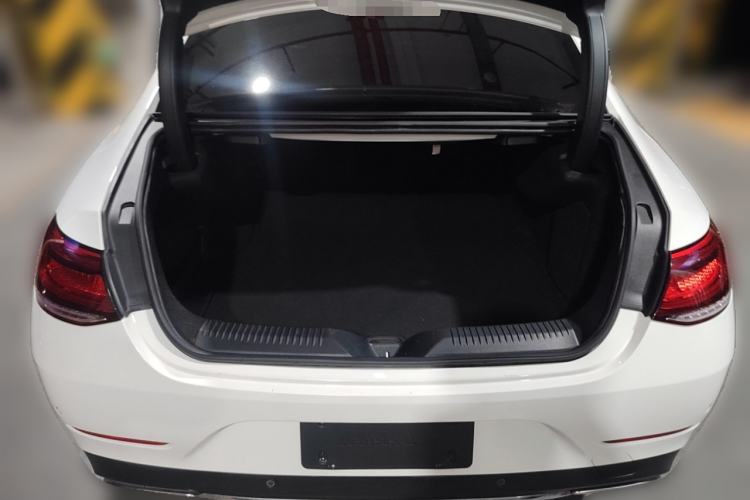 Used Mercedes-Benz CLS 2018 CLS 300 Luxury Model