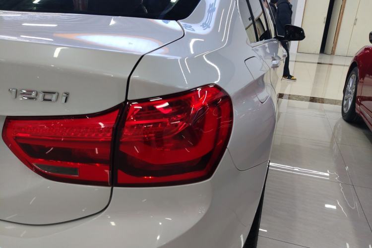 Used BMW 1 Series 2018 120i Design Package Model
