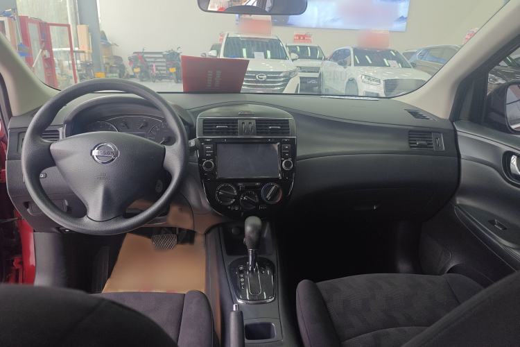 Used Nissan Tiida 2014 1.6L CVT Comfort Model Exterior 9