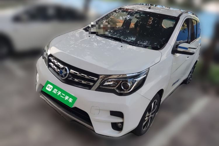 Used Venucia M50V 2017 1.5L XL Manual Comfort Edition