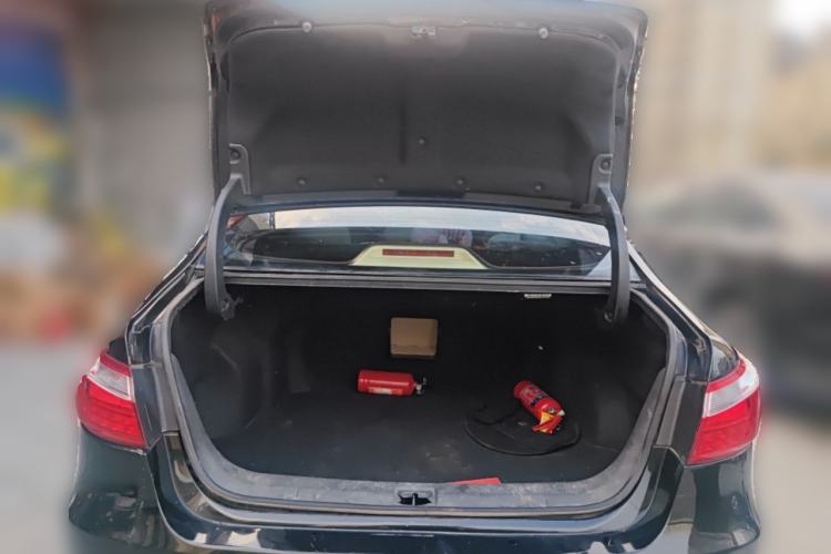 Used CHANGAN Raeton 2016 1.8T Automatic Smart Enjoyment Deluxe Model Trunk