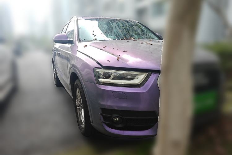 Used Audi Q3 2015 35 TFSI quattro Comfort model Front Right 45 Deg