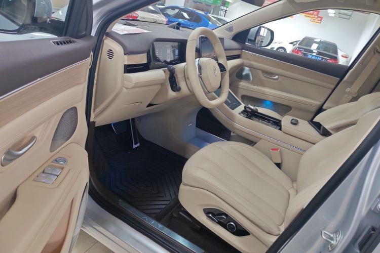 Used Hima AITO M7 2024 1.5T Intelligent Drive 4WD Ultra Version 5 Seats