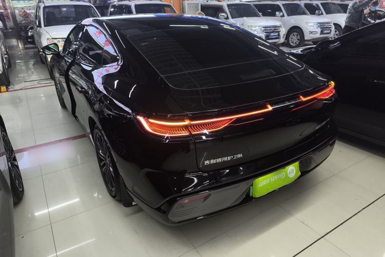 Used Geely Galaxy 8 2025 130km EM-i Deluxe Edition