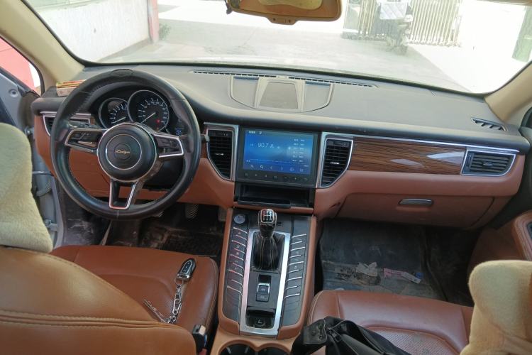 Used Zotye SR9 2017 2.0T Manual "Ultimate Light" Edition Center Console