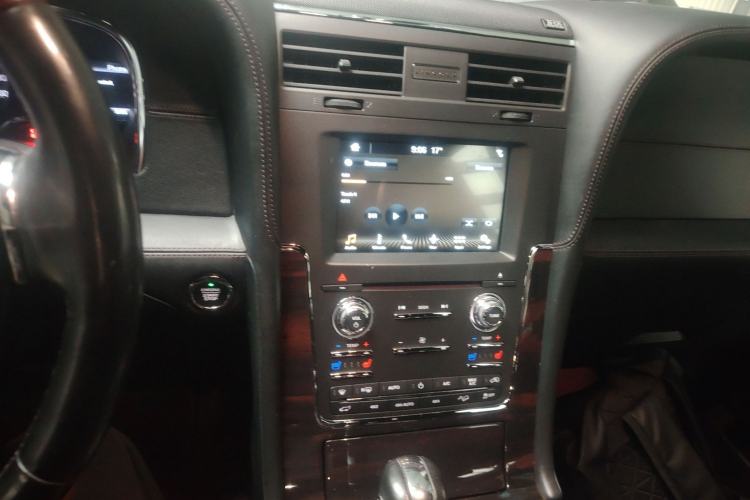 Used Lincoln Navigator 2016 3.5T AWD
