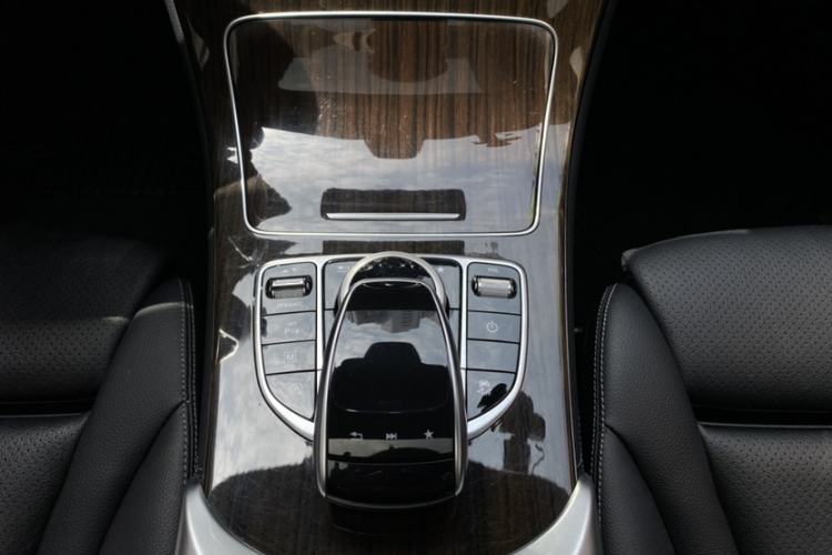 Used Mercedes-Benz GLC 2019 GLC 260 L 4MATIC Dynamic Model Interior 6