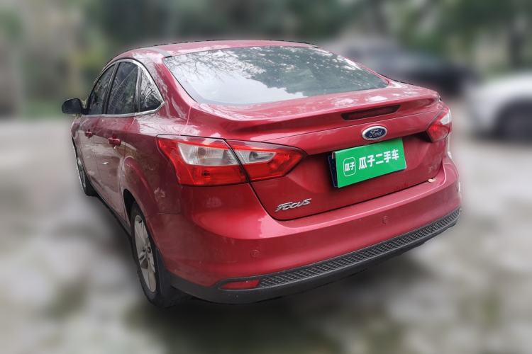 Used Ford Focus 2012 Sedan 1.6L Automatic Fashion Edition
