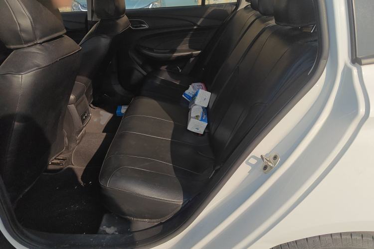 Used Roewe i5 2020 1.5L Manual 4G Connect Luxury Edition