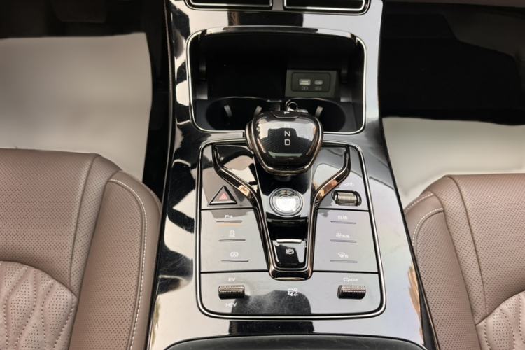 Used BYD Han 2022 DM-i 121KM Prestige Model