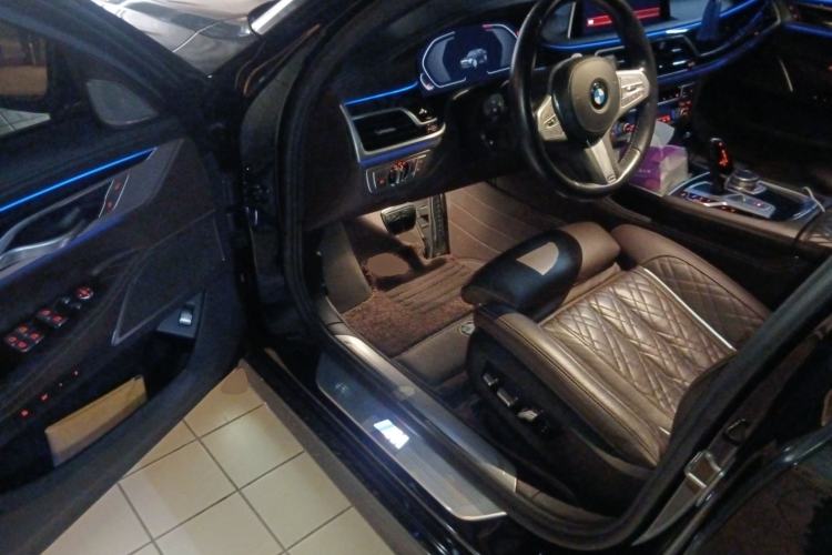 Used BMW 7 Series 2021 740Li Leading Model M Sport Package Driver Seat