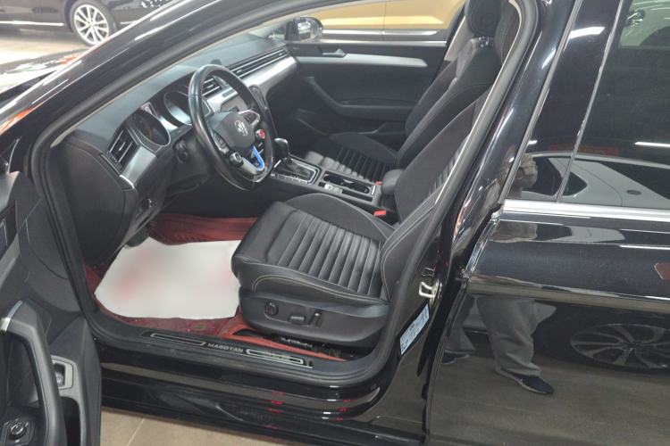 Used Volkswagen Magotan 2020 280TSI DSG Comfort Edition Left Front Seat