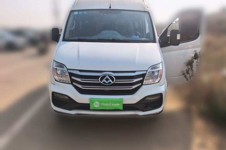 Used SAIC MAXUS Xintu V80 2018 2.5T 6-Speed Manual Aoyuntong Facelifted Short Wheelbase Mid-Height 5-6-Seater Front