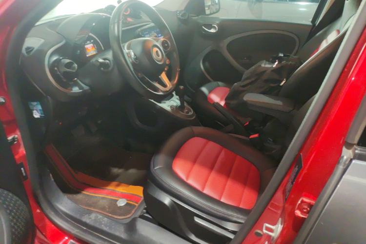 Used smart forfour 2018 1.0L 52kW Passion Edition Left Front Seat