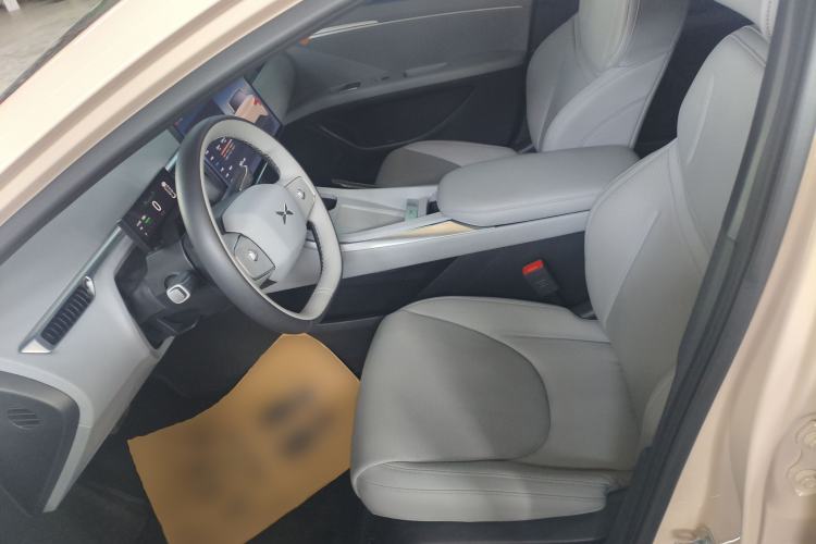 Used XPeng MONA M03 2024 620 with Ultra-Long Range Left Front Seat