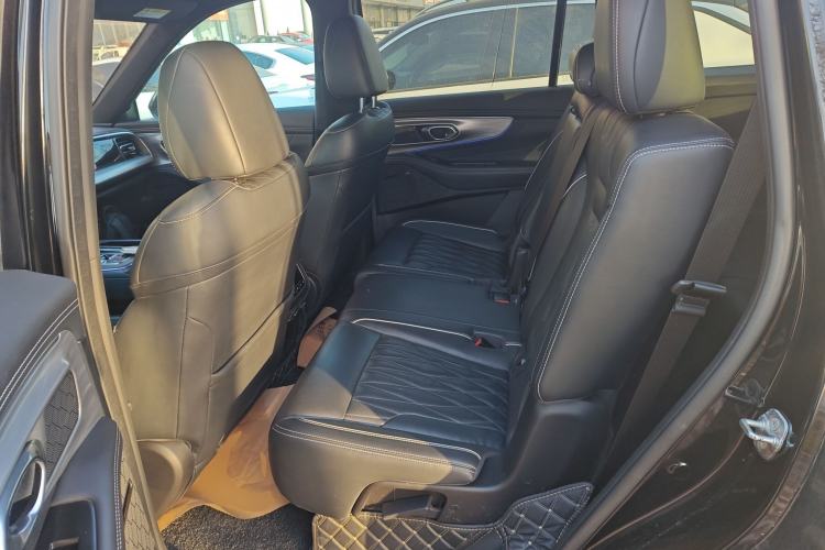 Used GAC Trumpchi GS8 2022 Linghang Series 2.0 TGDI Two-Wheel-Drive Luxury Smart Connectivity Version (7 Seats)