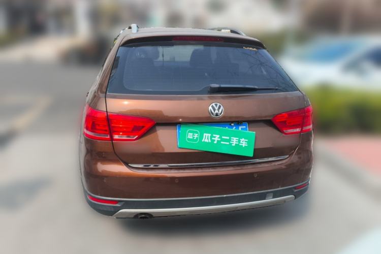 Used Volkswagen Cross Lavida 2014 1.6L Automatic Rear