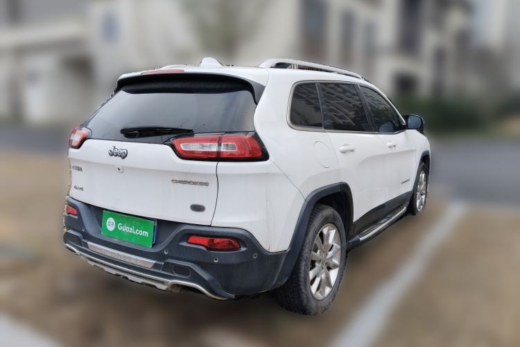 Used Jeep Cherokee 2016 2.4L All-in-One Edition

