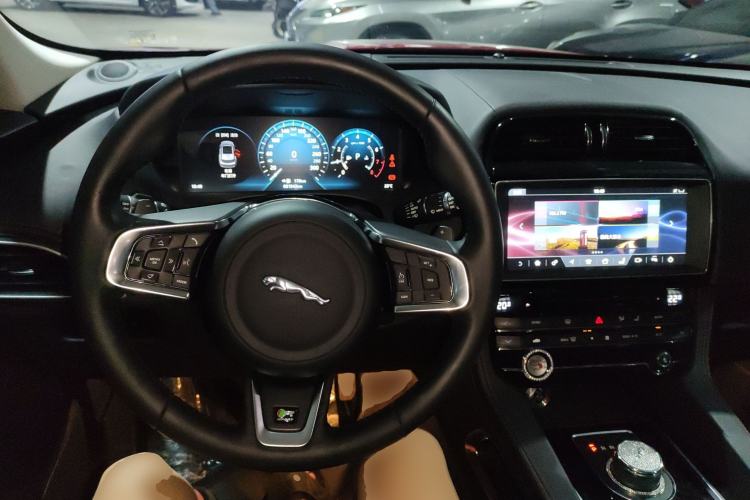 Used Jaguar F-PACE 2016 2.0T Two-Wheel-Drive R-Sport Sport Edition
