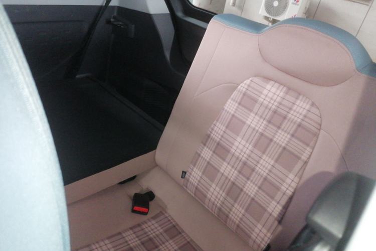 Used Chery QQ Ice Cream 2022 170km Sundae Phosphate Lithium-Ion Left Rear Seat