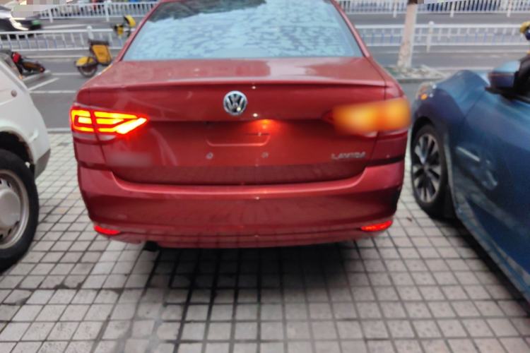 Used Volkswagen Lavida 2015 1.6L Automatic Fashion Edition
