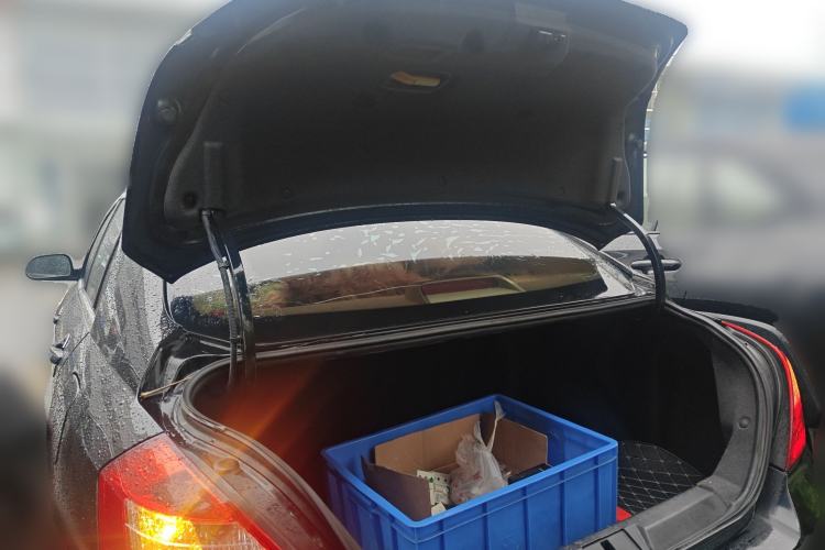 Used Geely Auto Classic Emgrand 2013 Sedan 1.8L CVT Elite Model Trunk