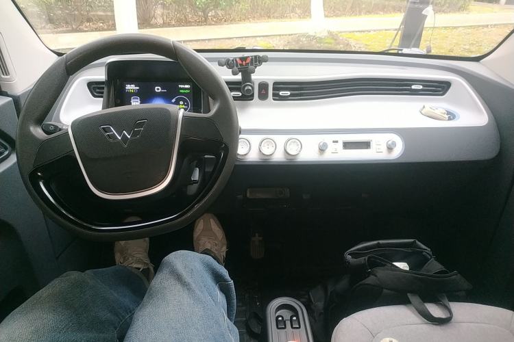 Used Wuling Hongguang MINIEV 2022 Macaron Premium Model – Lithium Iron Phosphate
