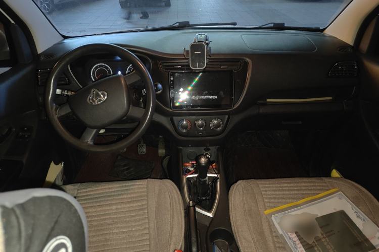 Used CHANGAN KAICHENG Ounuo S 2019 1.5L Ouno S Economy Model (Non-Air-Conditioned) China VI Standard JL473QG Center Console