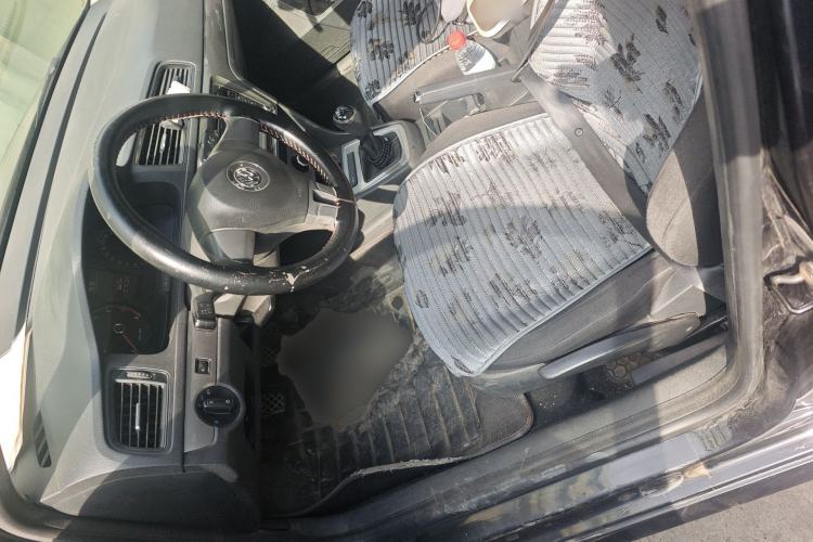 Used Volkswagen Lavida 2013 Revised Classic 1.6L Manual Fashion Edition Left Front Seat