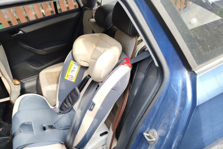 Used Skoda Rapid Spaceback 2016 Revised 1.6L Automatic Chuanxing Version