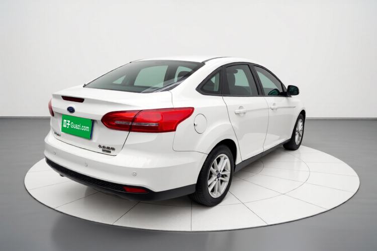 Used Ford Focus 2015 Sedan EcoBoost 125 Automatic Supreme Style Edition