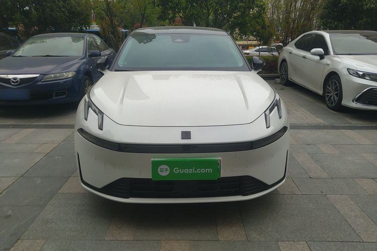 Used Lynk & Co 07 2024 EM-P 126 Long-Range Halo
