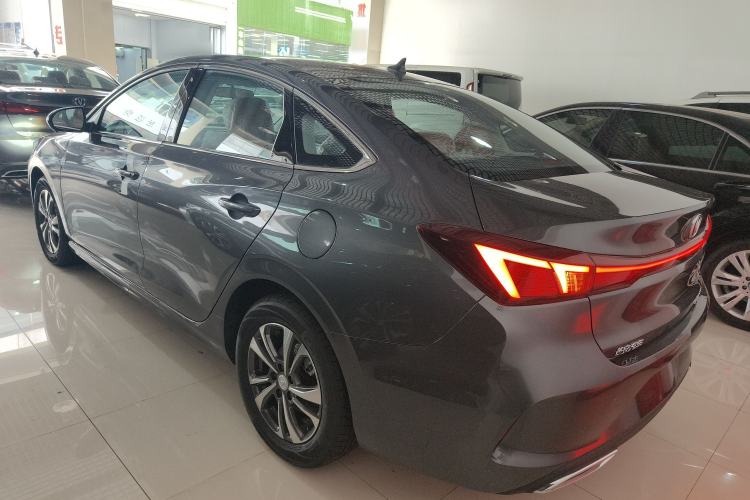 Used CHANGAN Eado 2025 PLUS 1.4T Dual-Clutch High-Energy Version Exterior 2