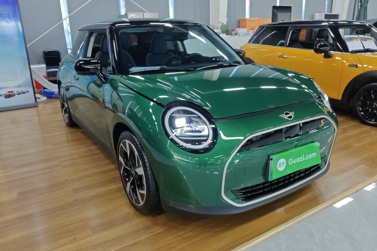 Used MINI Electric MINI COOPER 2024 452km COOPER SE Artist
