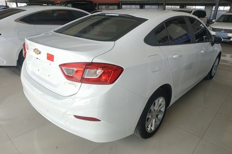 Used Chevrolet Cruze 2017 1.5L Automatic Pioneer Sunroof Edition